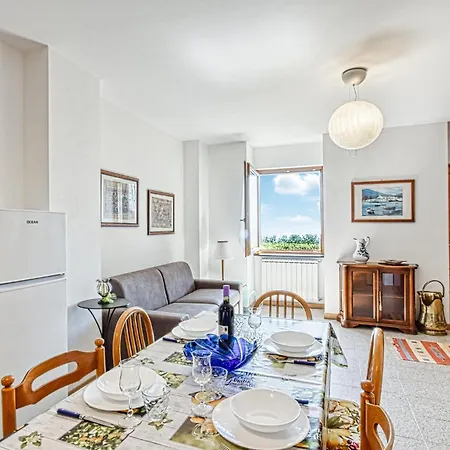 شقة Beautiful In With House Sea View